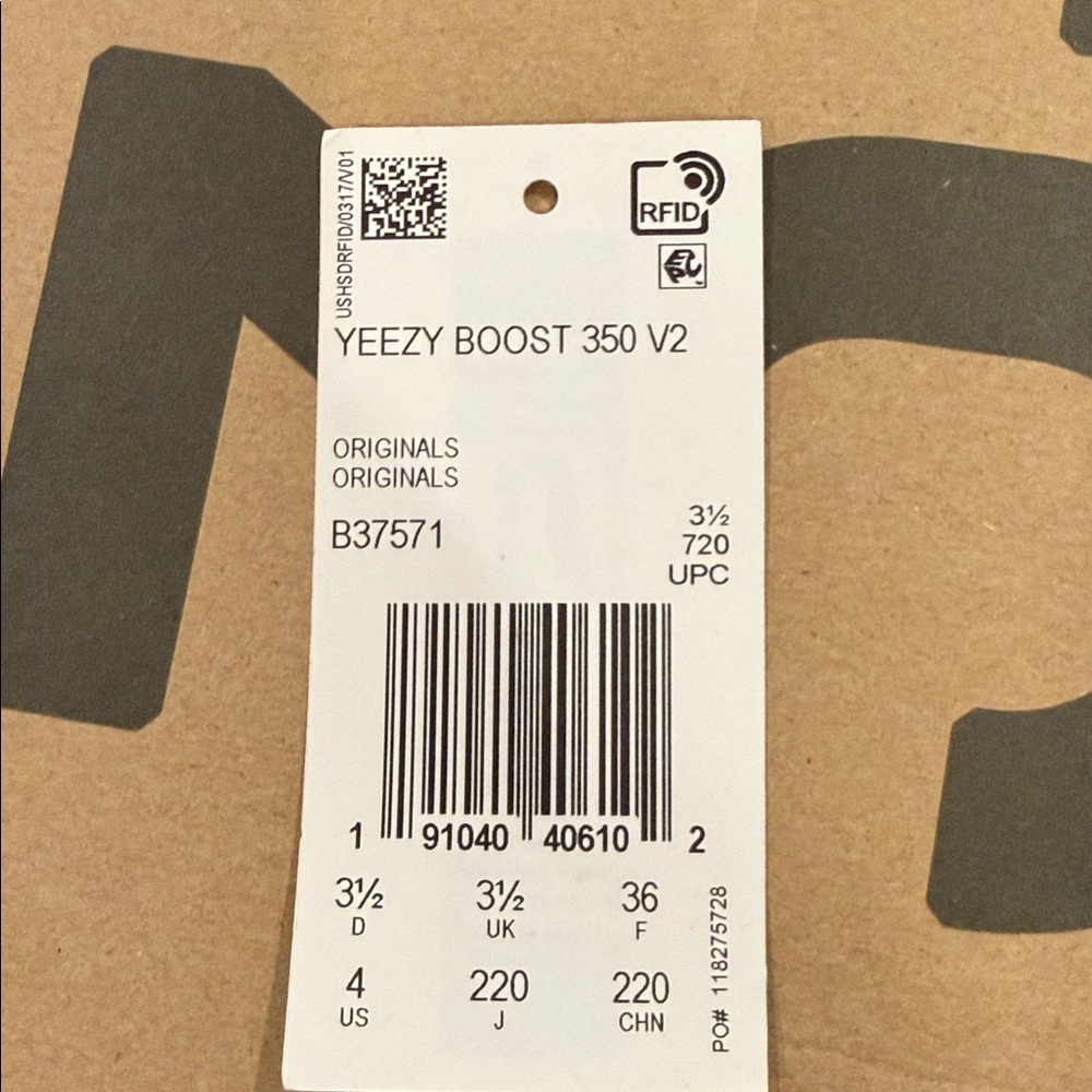 Yeezy Boost Sneakers - Picture 2 of 13